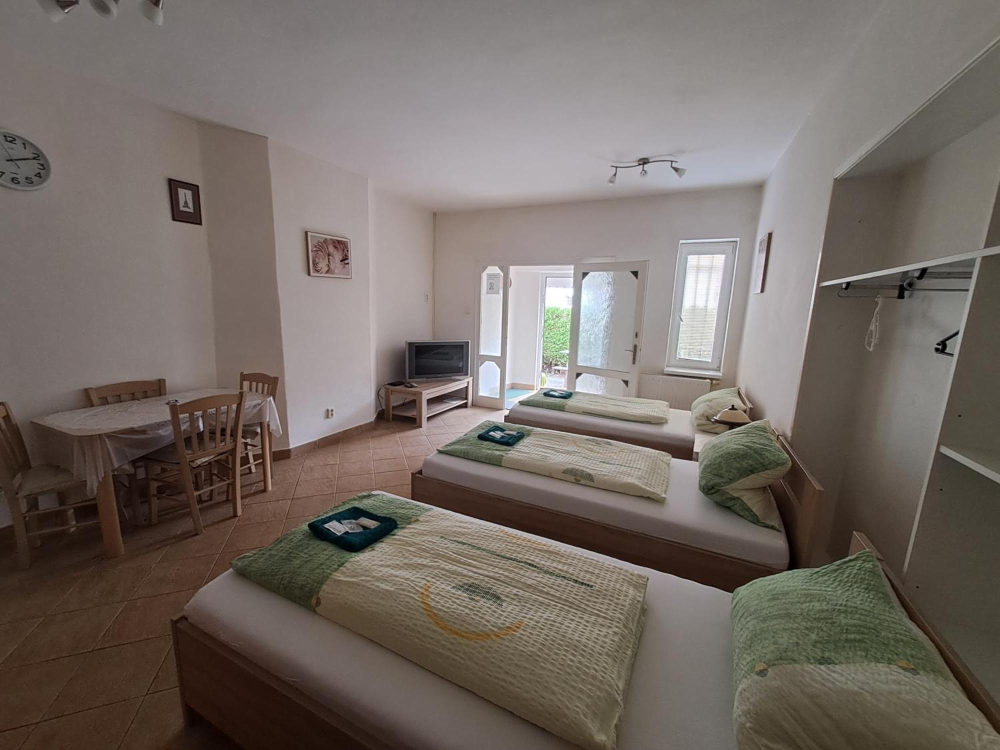 Apartamento Pension Dana Karaskova Kutná Hora Exterior foto
